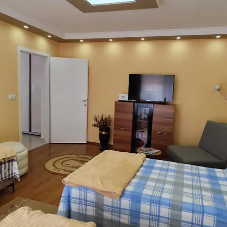 Stari Grad Korzo Apartment