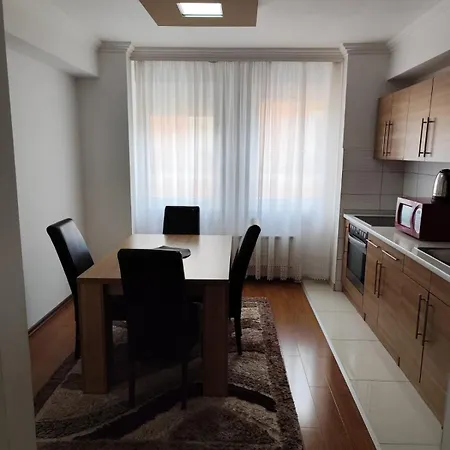 Stari Grad Korzo Apartment *
